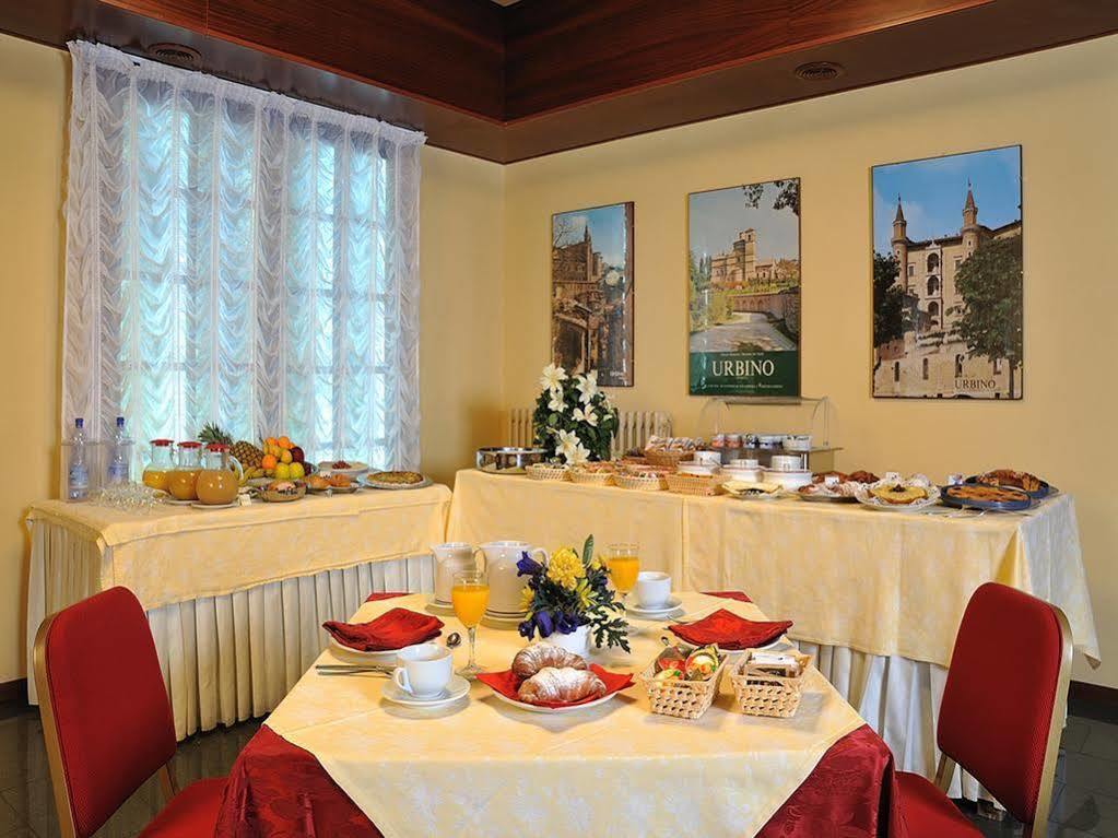 Hotel & Residence Dei Duchi Urbino Exterior photo